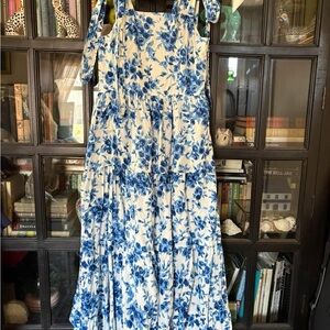 Mille Daphne Blue & White Floral Maxi Dress